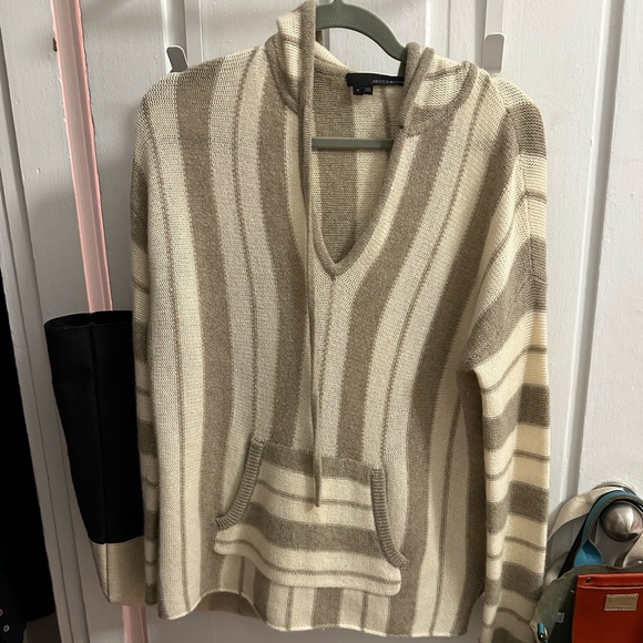 360 Cashmere Hoodie - Picture 1 of 1